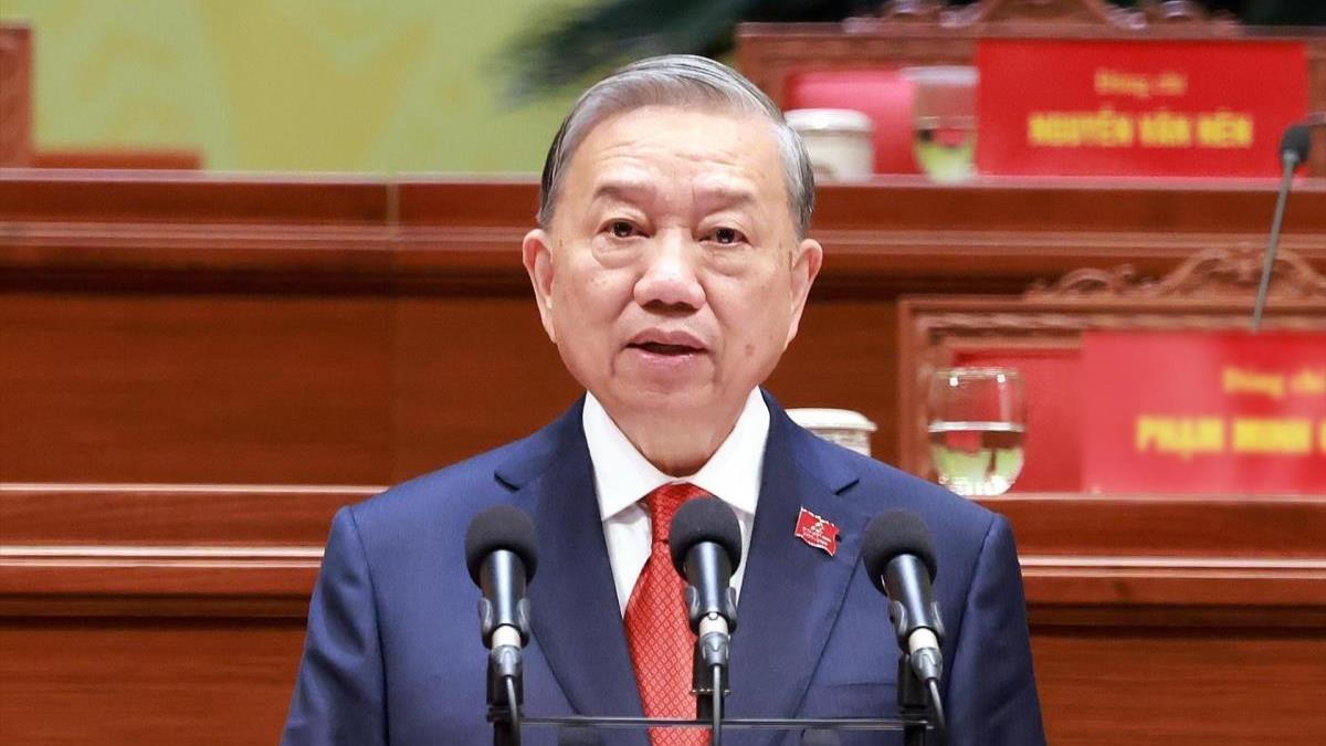 Bài viết của Tổng Bí thư Tô Lâm: VỮNG BƯỚC DƯỚI CỜ ĐẢNG